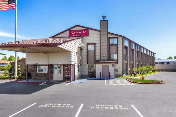 Hotel 40 of 41