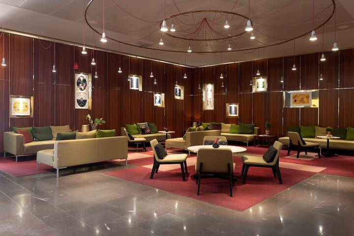 Guest Lobby