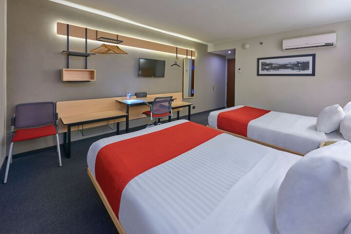 Room 11 of 47