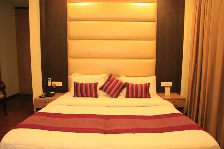 Room 2 of 25