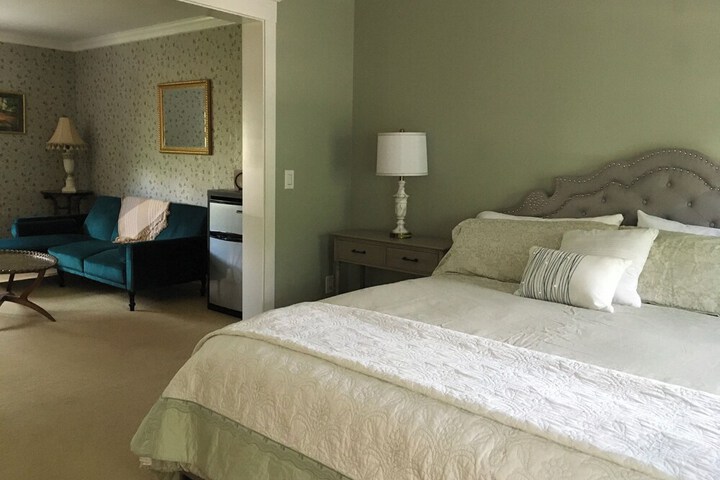 Room 4 of 46