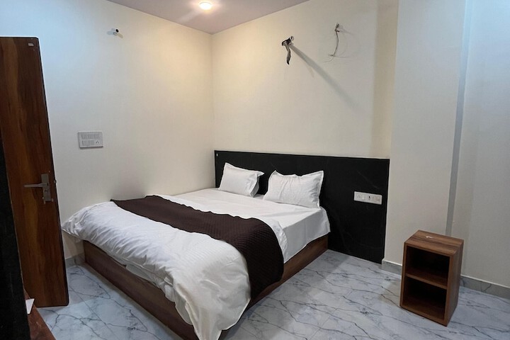 Hotel Aana Inn Stay in Jaipur