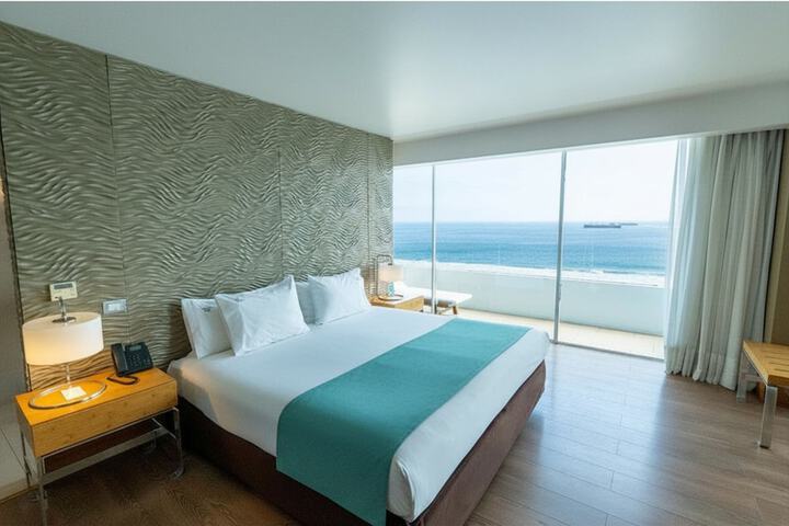 Room 10 of 49