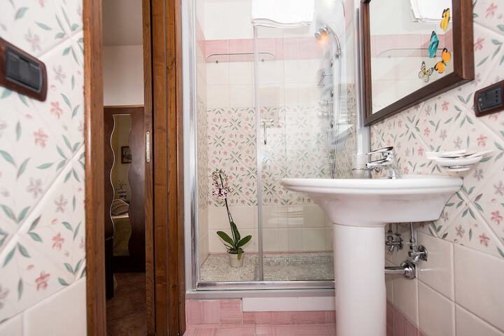Clean Restrooms