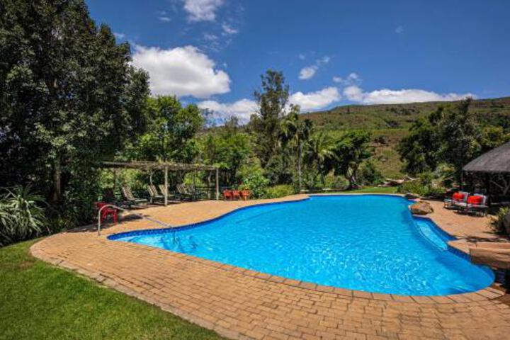 Pool 42 of 48
