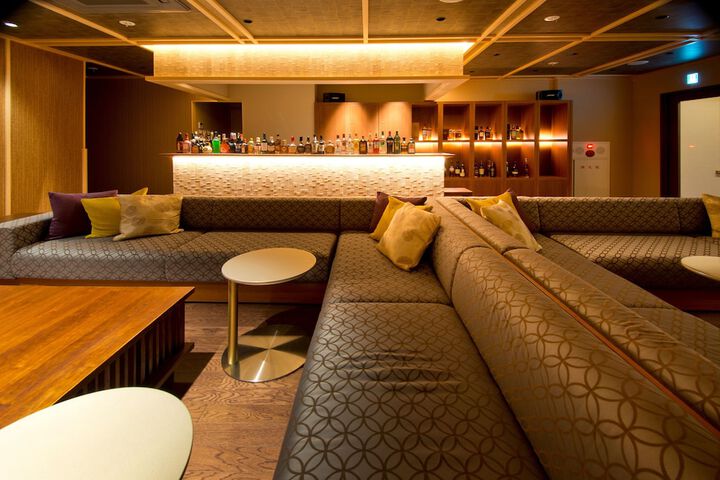 Lounge 91 of 103