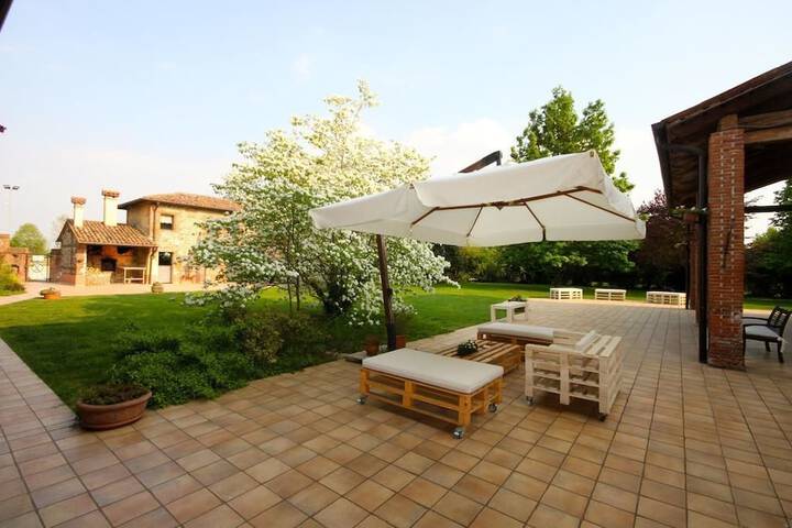 Terrace/Patio 47 of 52