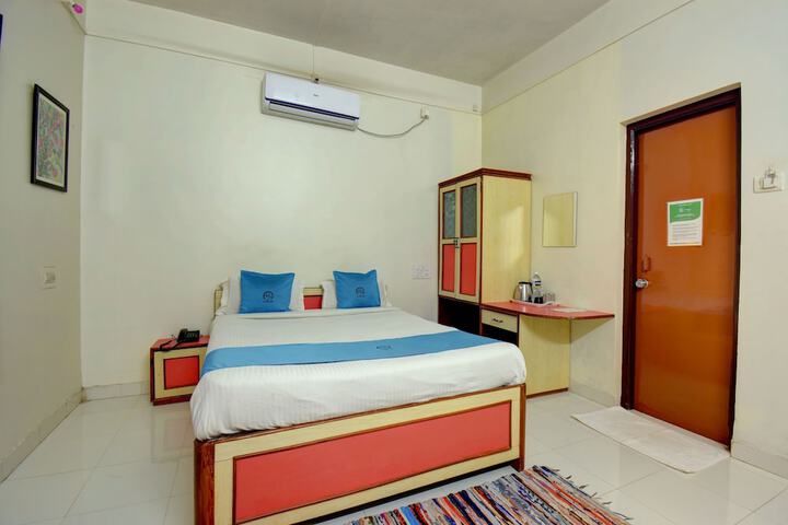 Room 15 of 60