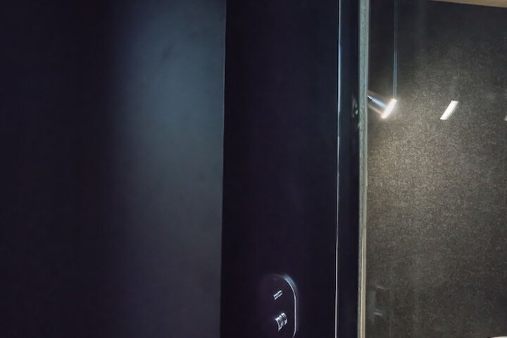Room 20 of 37