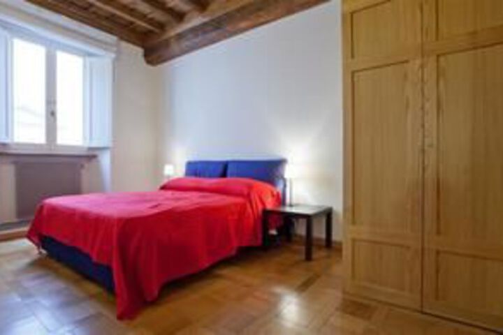 Room 10 of 20