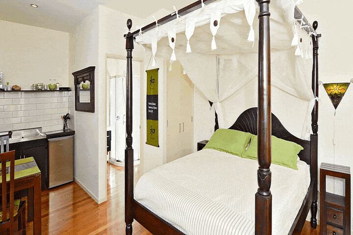 Room 8 of 24