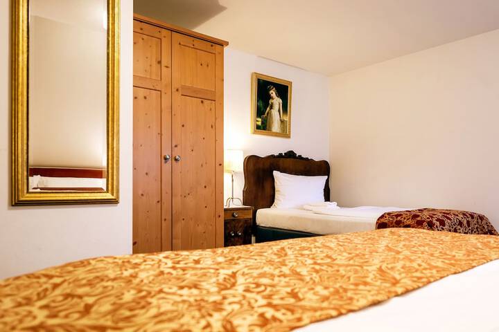 Room 21 of 88