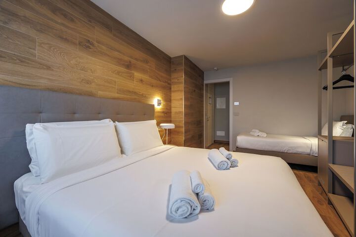 Room 30 of 72