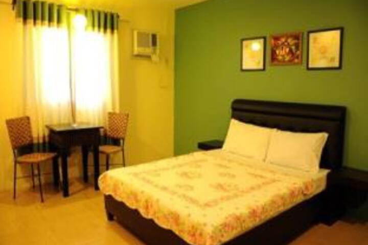 Room 1 of 5