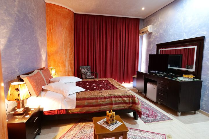 Room 3 of 45