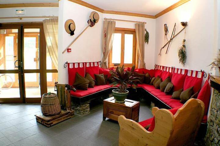Hotel Interior 4 of 69