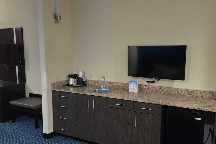 Room 9 of 39