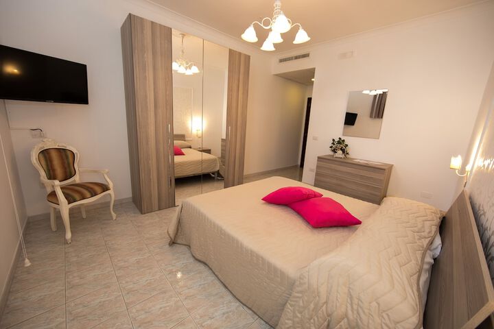 Room 14 of 64
