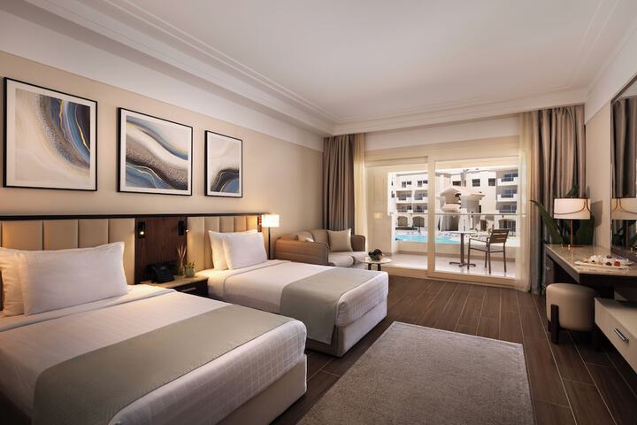 Room 14 of 39