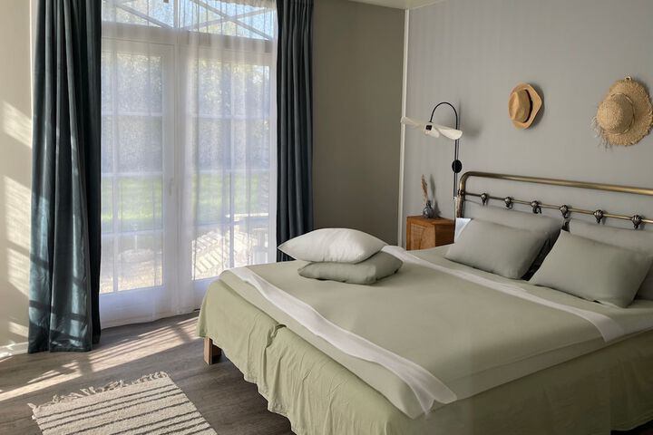 Room 5 of 35