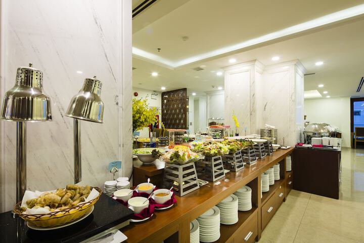 Dining 161 of 189