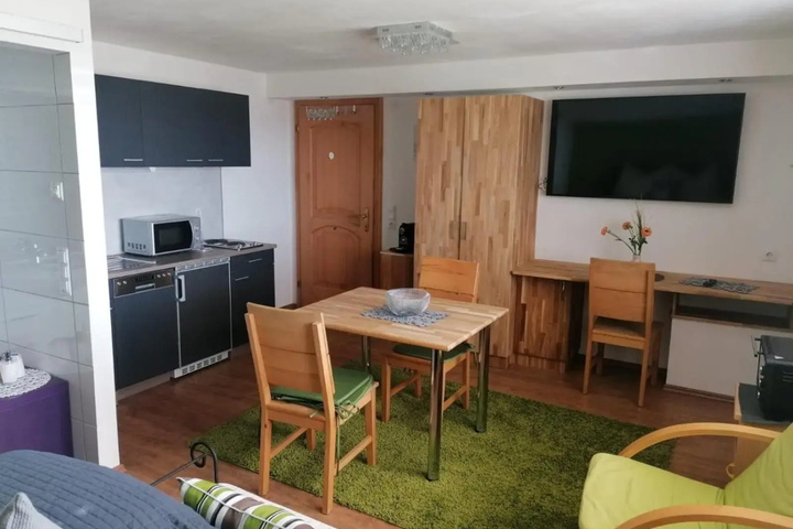 Room 3 of 4