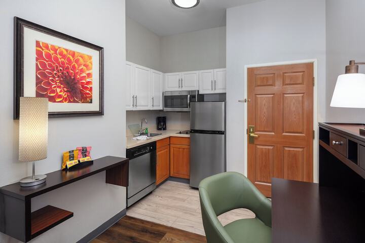 Room 42 of 105