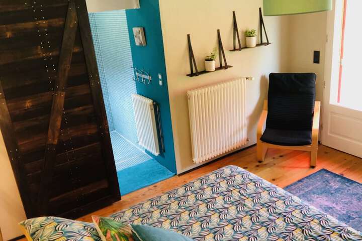 Room 4 of 31