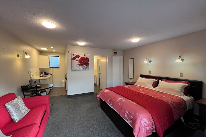 Room 17 of 50
