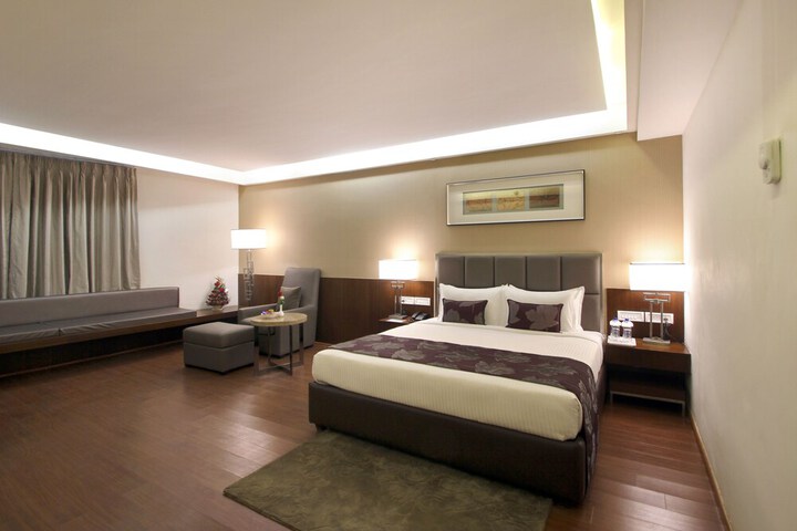 Room 6 of 31