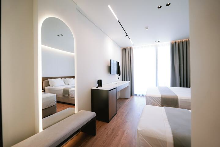 Room 10 of 50
