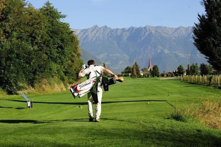 Golf 76 of 100