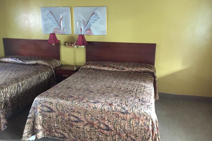 Room 2 of 20