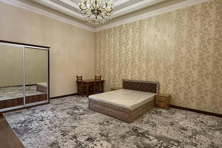 Room 3 of 10