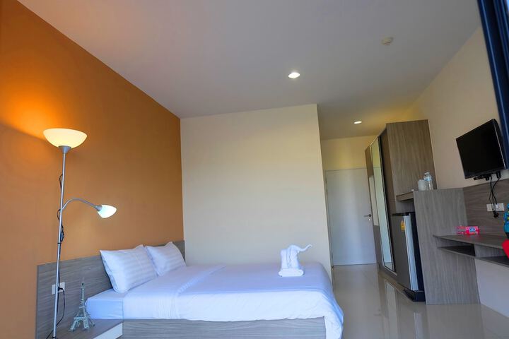 Room 8 of 55