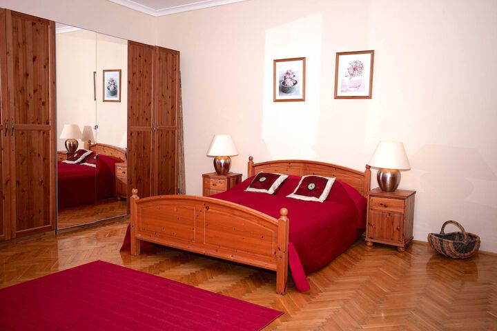 Room 2 of 13