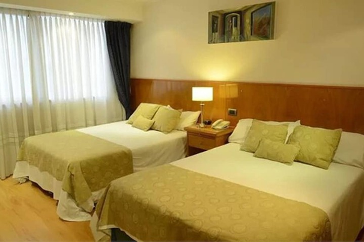 Room 3 of 41