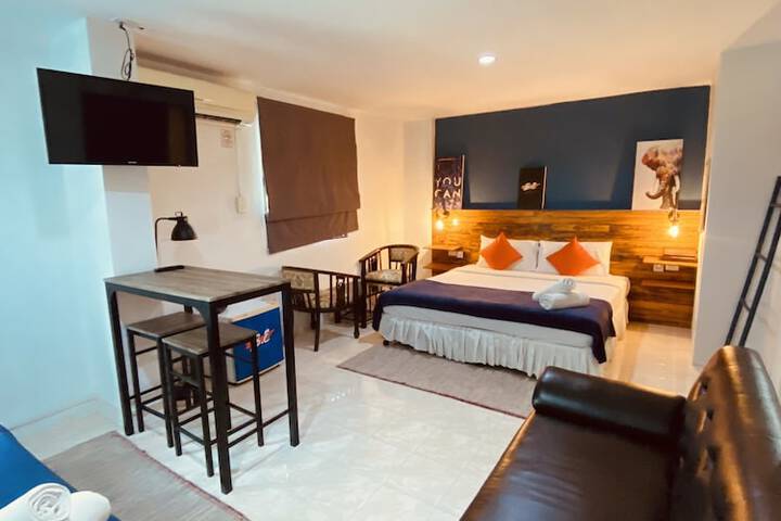 Room 28 of 63