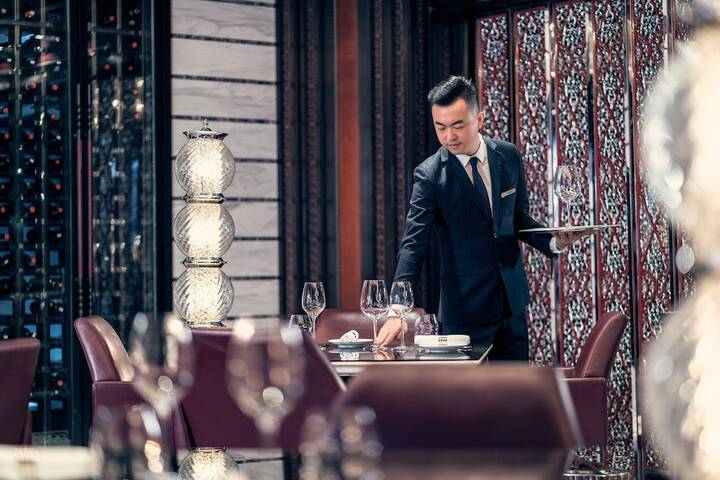 Dining 58 of 107