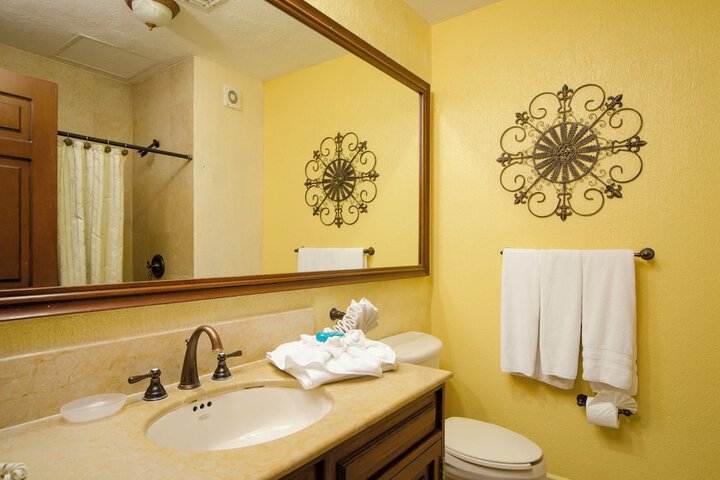 Room 560 of 599