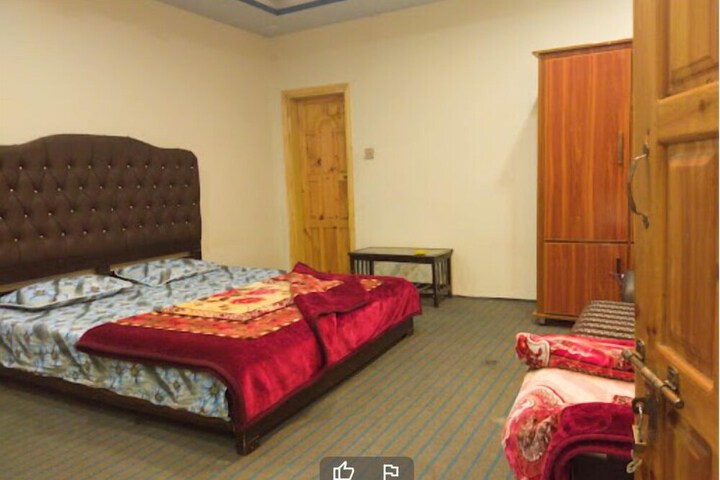 Room 3 of 6