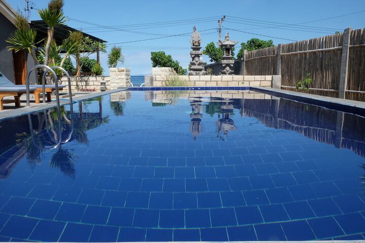 Pool 43 of 59