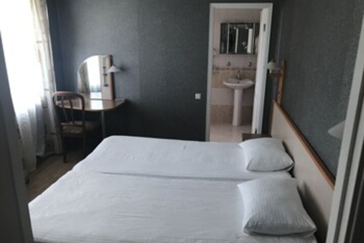 Room 30 of 47