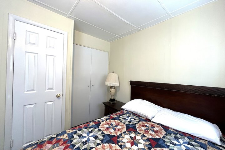 Room 13 of 138