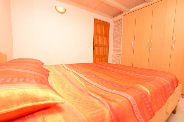 Room 36 of 42