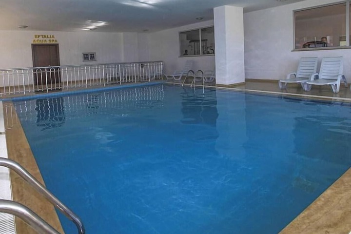 Pool 12 of 29