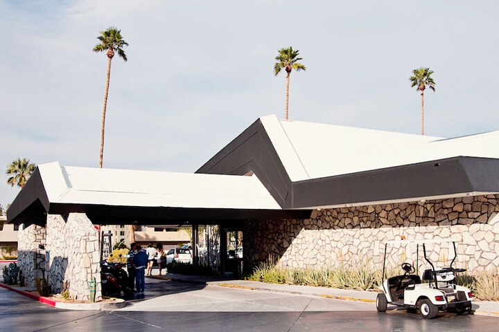 Ace Hotel And Swim Club Palm Springs Ca 701 East Palm Canyon
