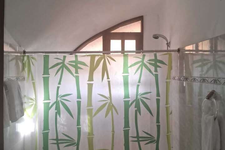 Room 9 of 40