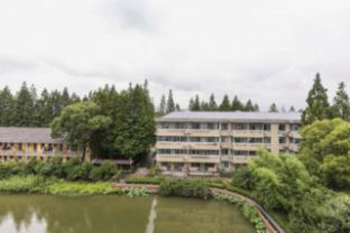 Shenggong Fashion Hotel