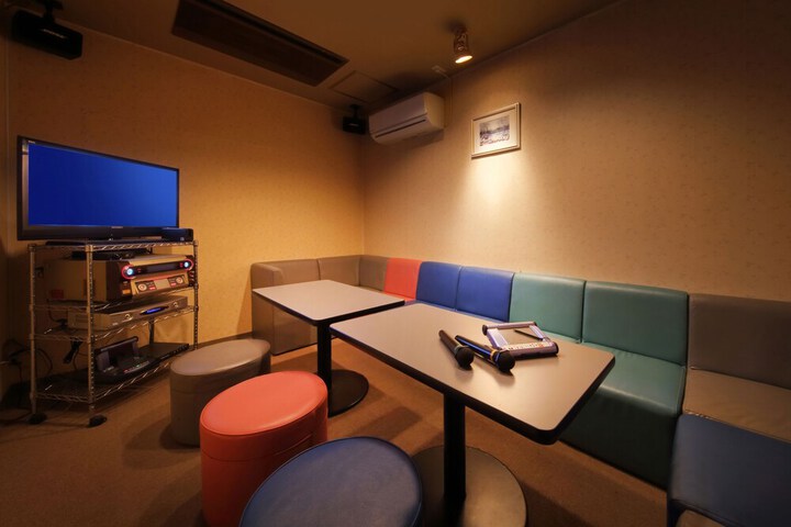 Room 54 of 68